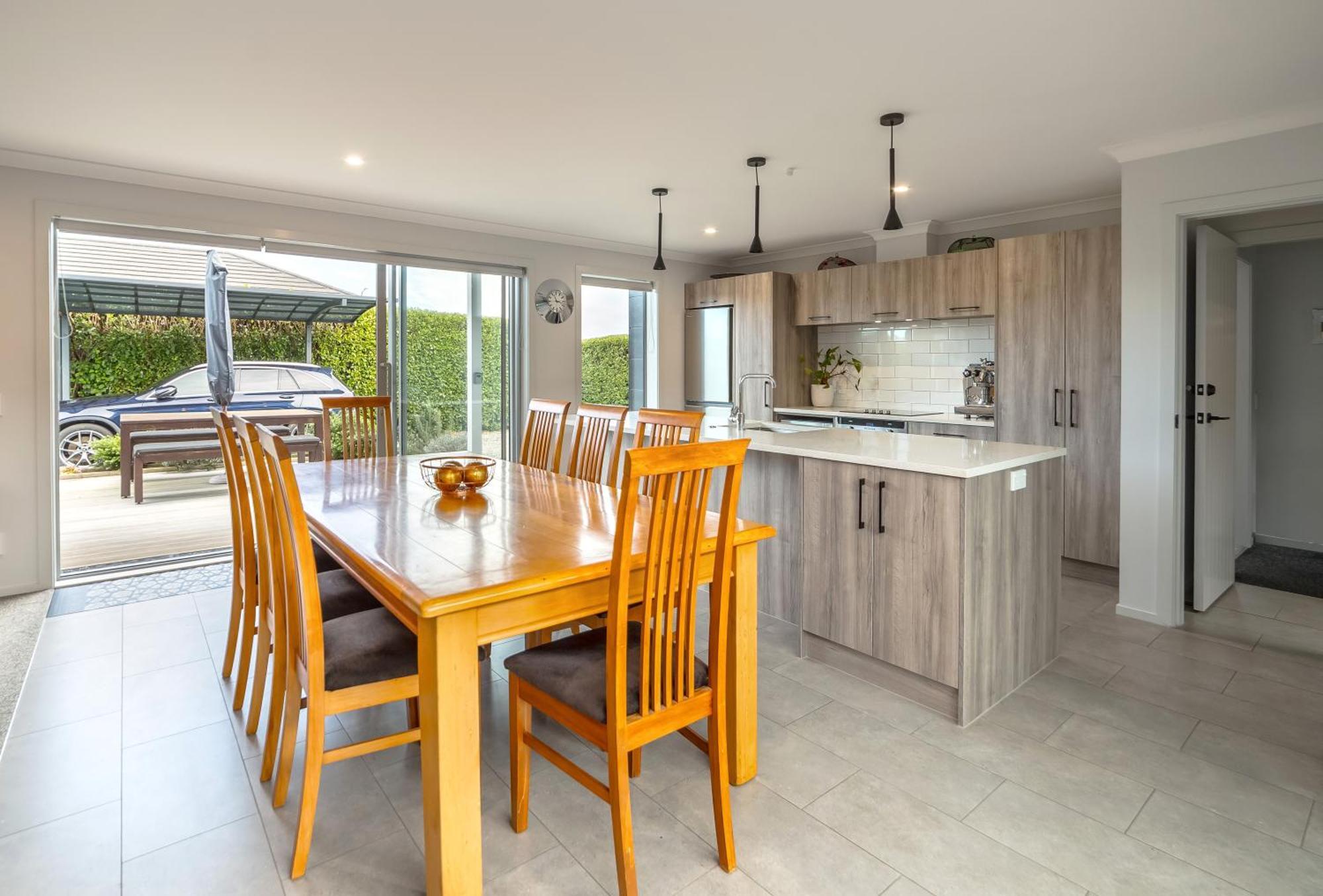 Wine Country Bach Villa Martinborough Bagian luar foto